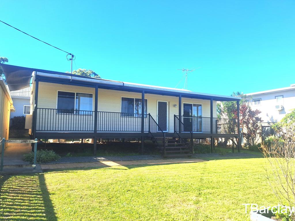 3 Percival St, Macleay Island, QLD 4184