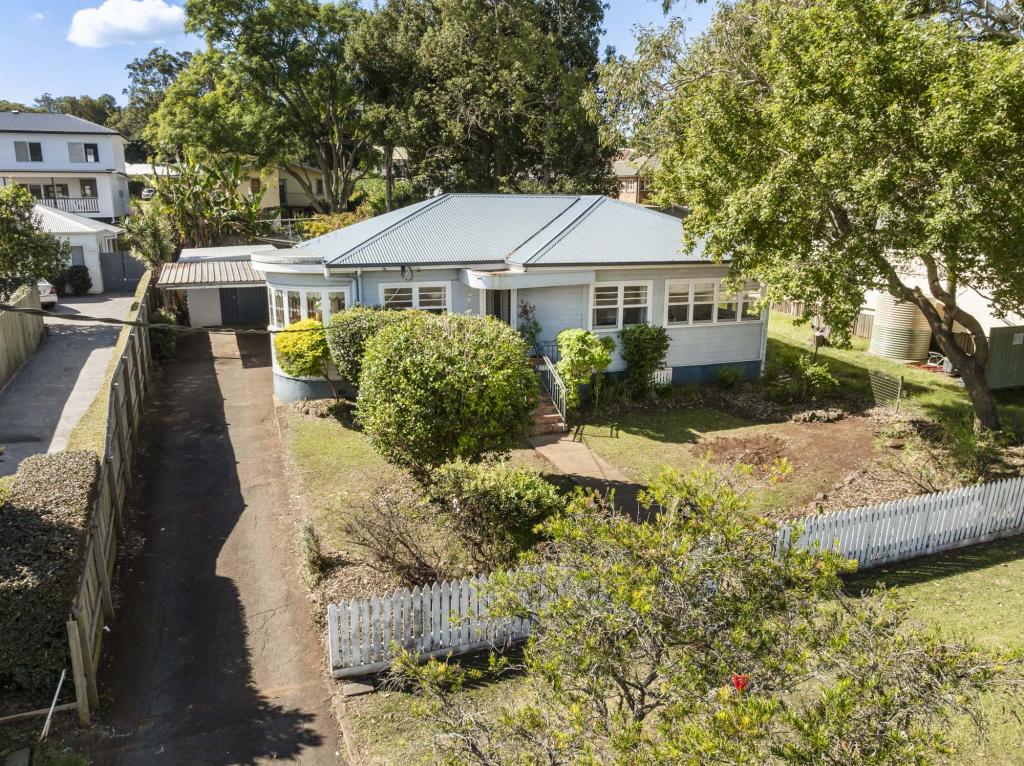 25 Geoffrey St, Mount Lofty, QLD 4350