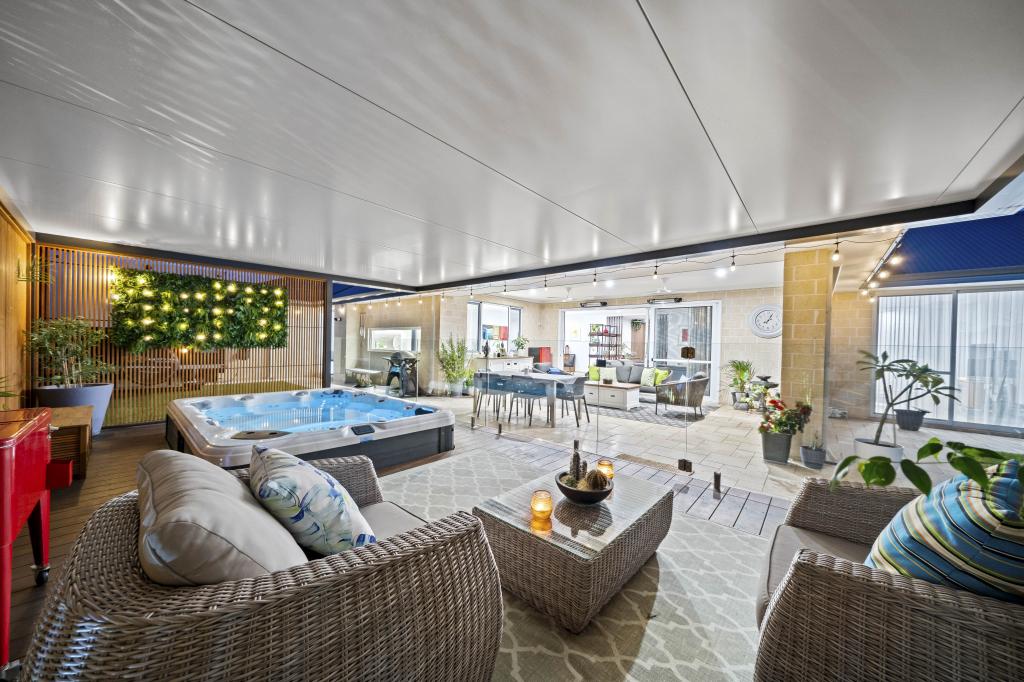 3 Tornado Rd, Ocean Reef, WA 6027