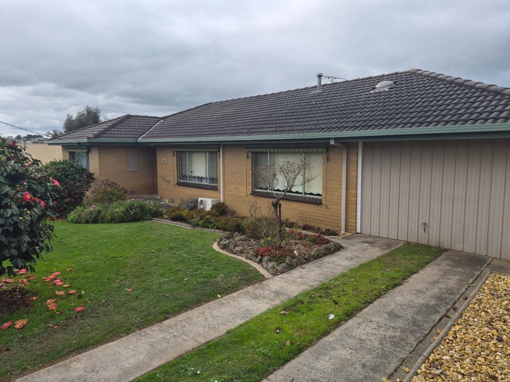34 Hopetoun Rd, Drouin, VIC 3818