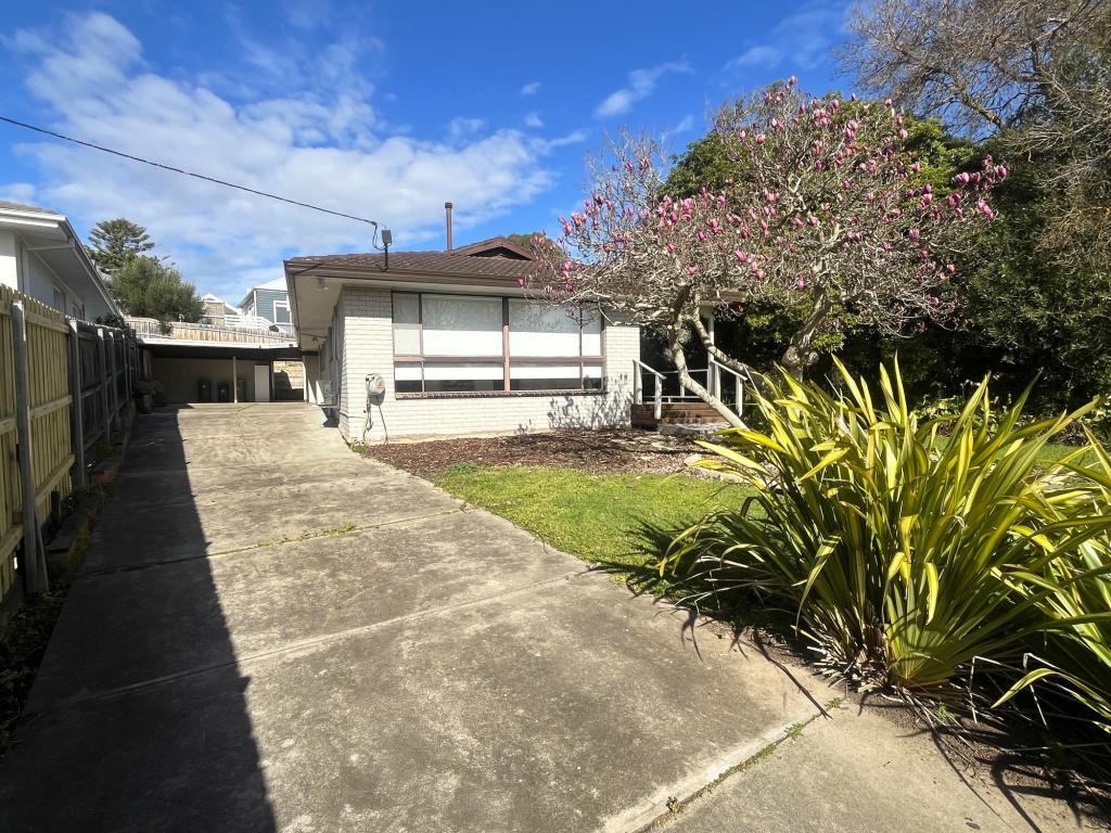 11 Bent St, Bairnsdale, VIC 3875