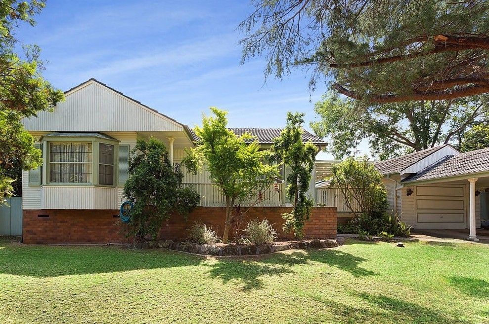 19 HILLMONT AVE, THORNLEIGH, NSW 2120