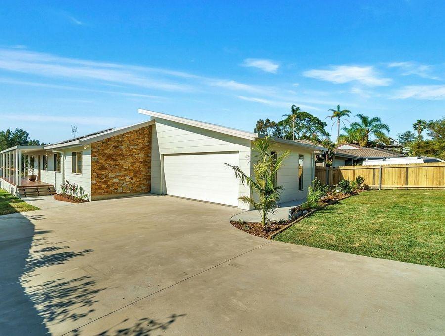 56 Ocean View Rd, Arrawarra Headland, NSW 2456
