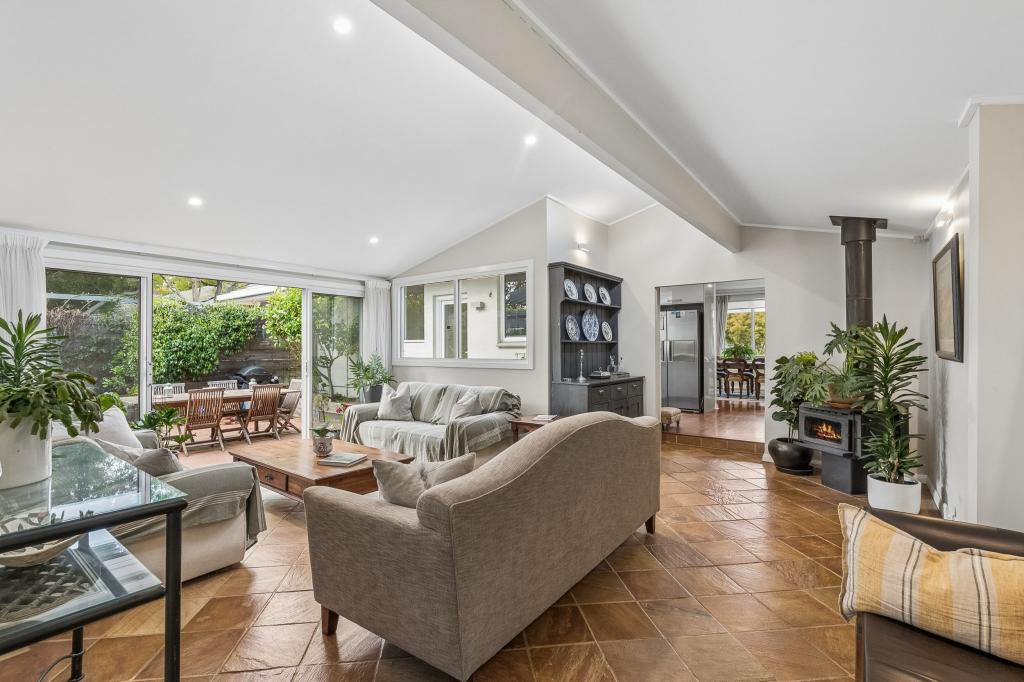 70 Heath Rd, Kalamunda, WA 6076