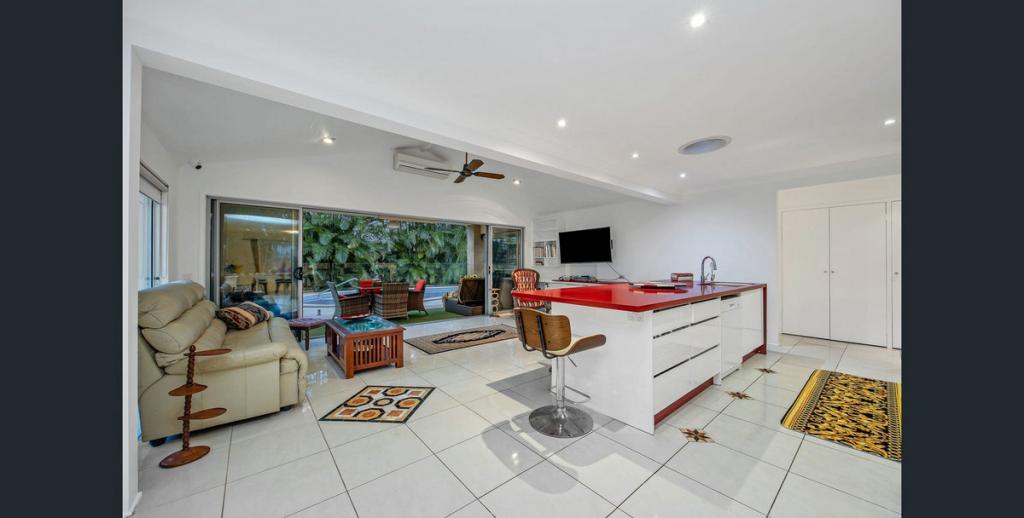 5 Tern Dr, Burleigh Waters, QLD 4220