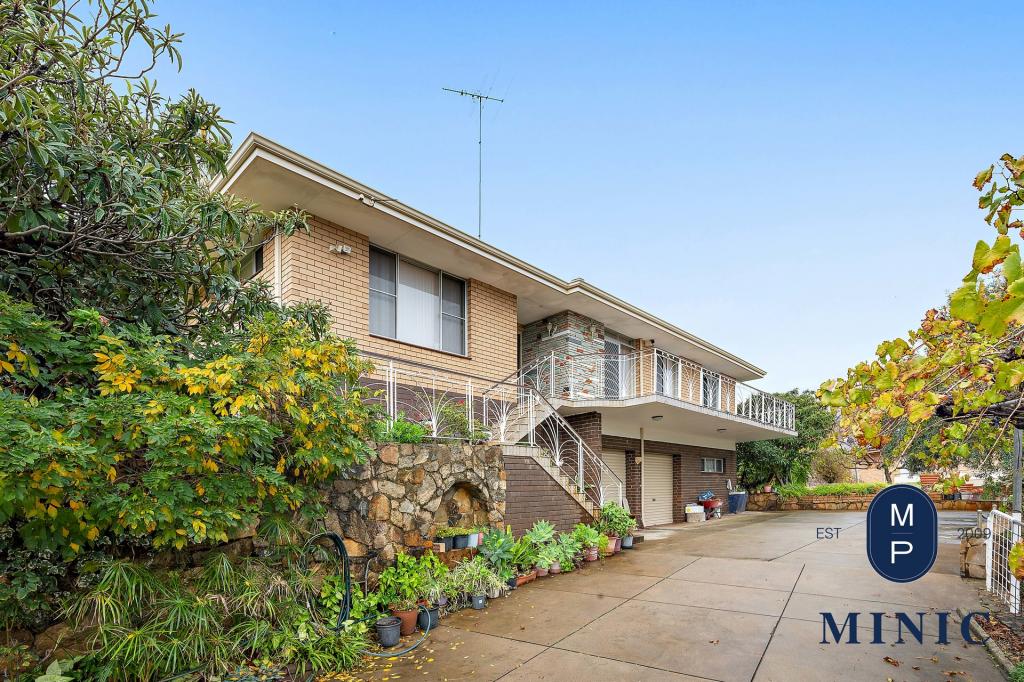 3 Derry Ave, Mount Nasura, WA 6112