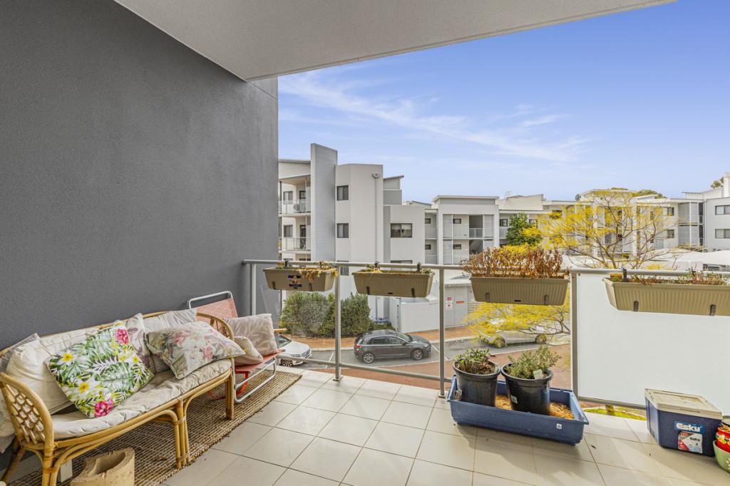 30/2 Walsh Loop, Joondalup, WA 6027