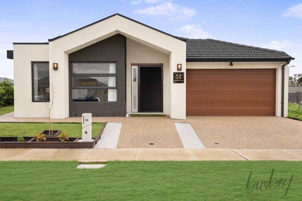 52 WATERSIDE BVD, WOLLERT, VIC 3750