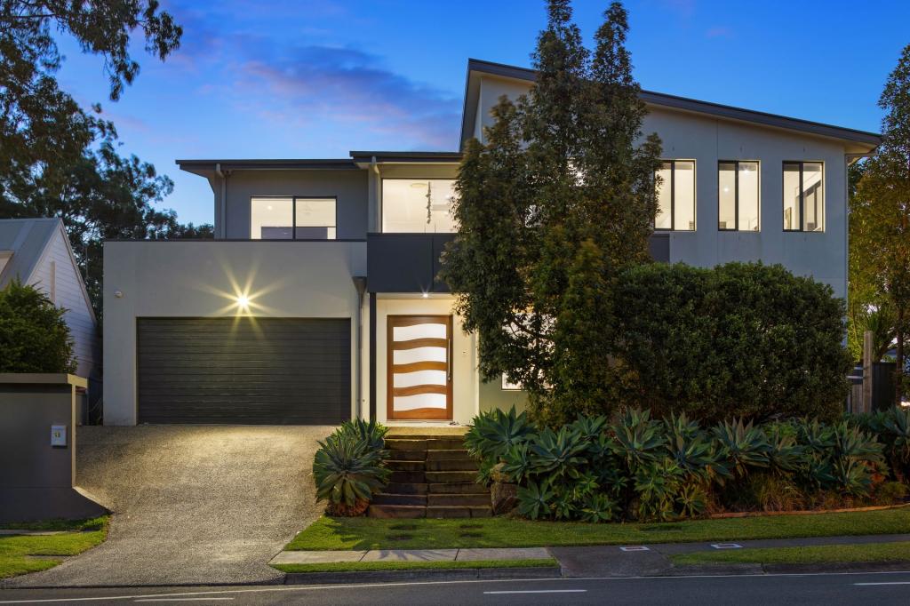 50 Alison Rd, Carrara, QLD 4211