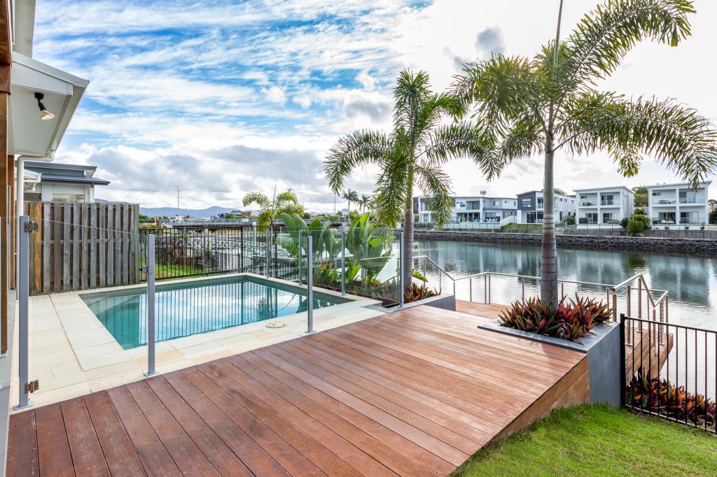 66 North Quay Cct, Hope Island, QLD 4212