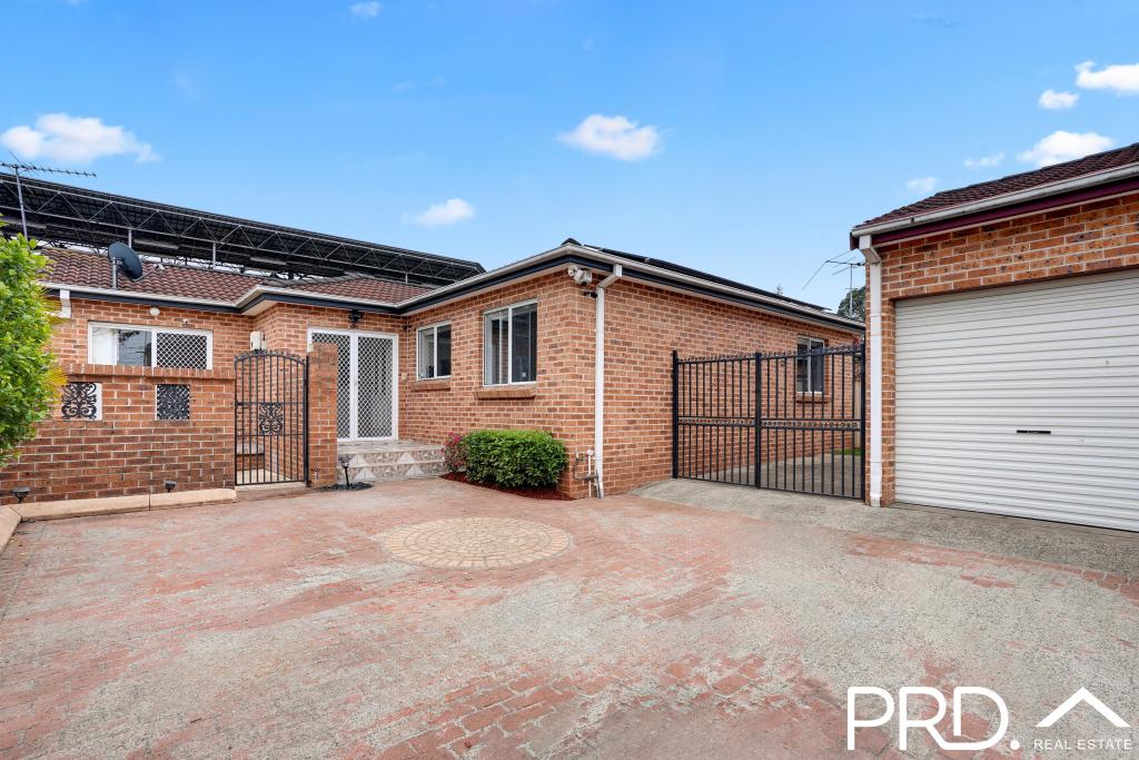 13c Broe Ave, East Hills, NSW 2213