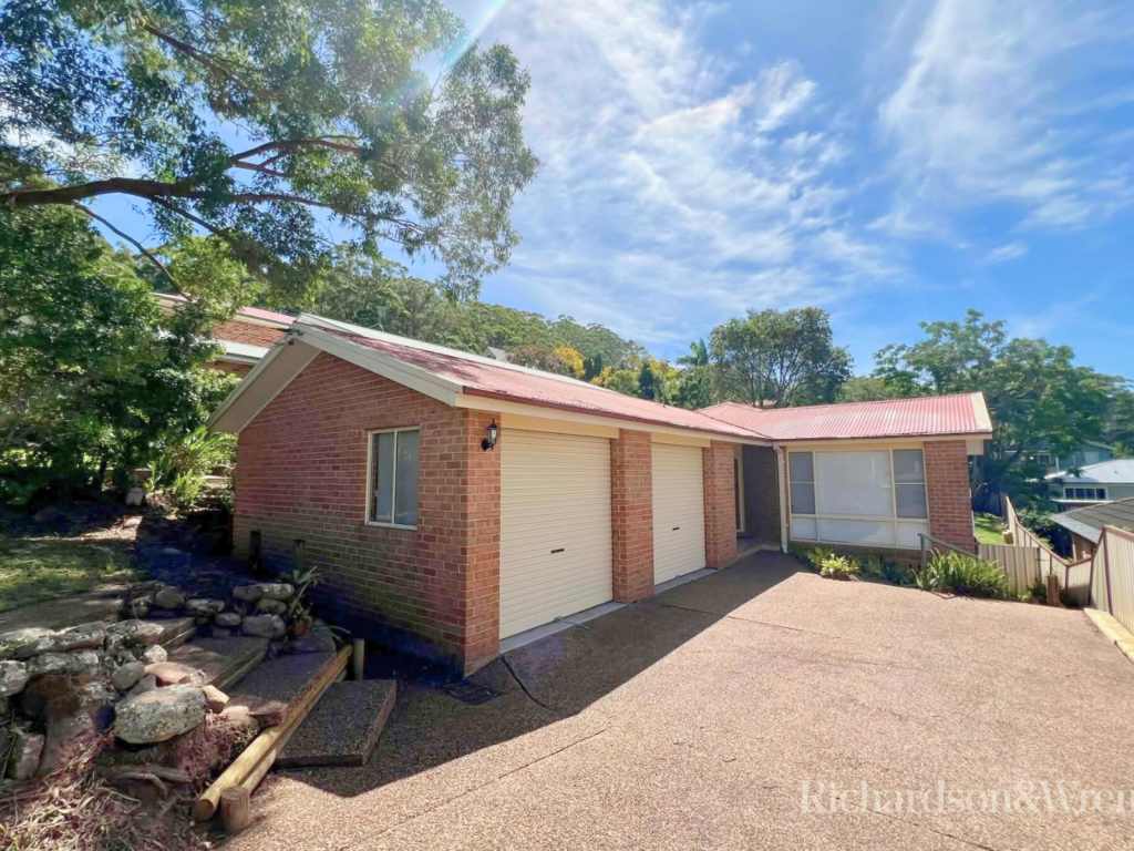 11 Lakala Ave, Springfield, NSW 2250