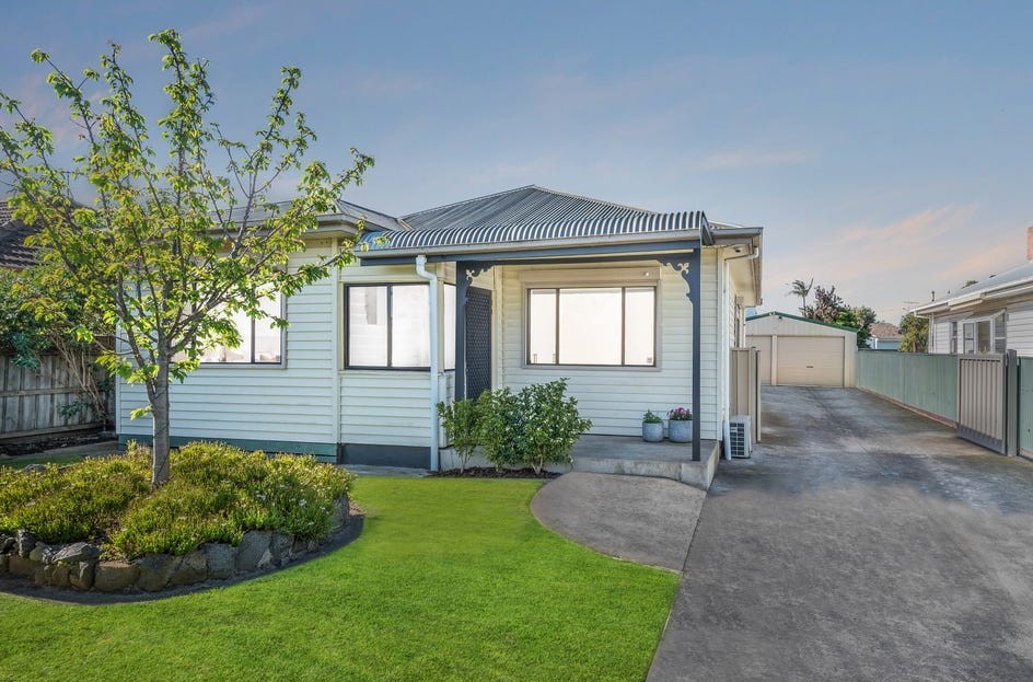 16 Willana Ave, Hamlyn Heights, VIC 3215