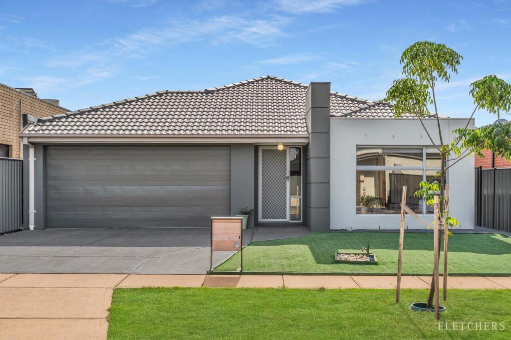 10 BANDLER PKWY, POINT COOK, VIC 3030