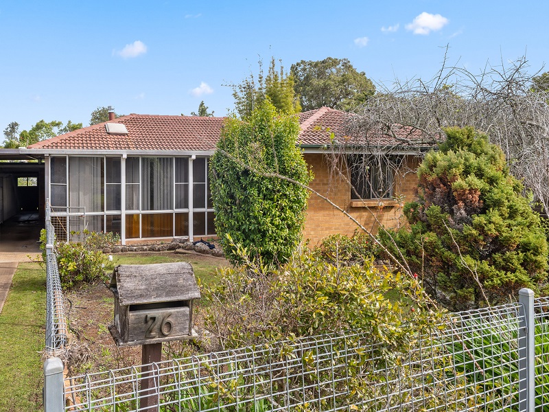 26 Patrica St, Mount Lofty, QLD 4350