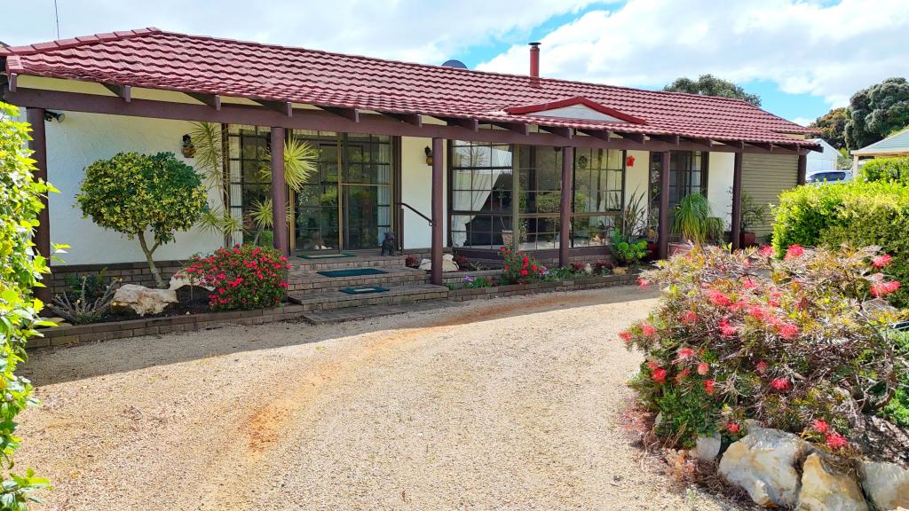 8 Gibson Way, Hopetoun, WA 6348