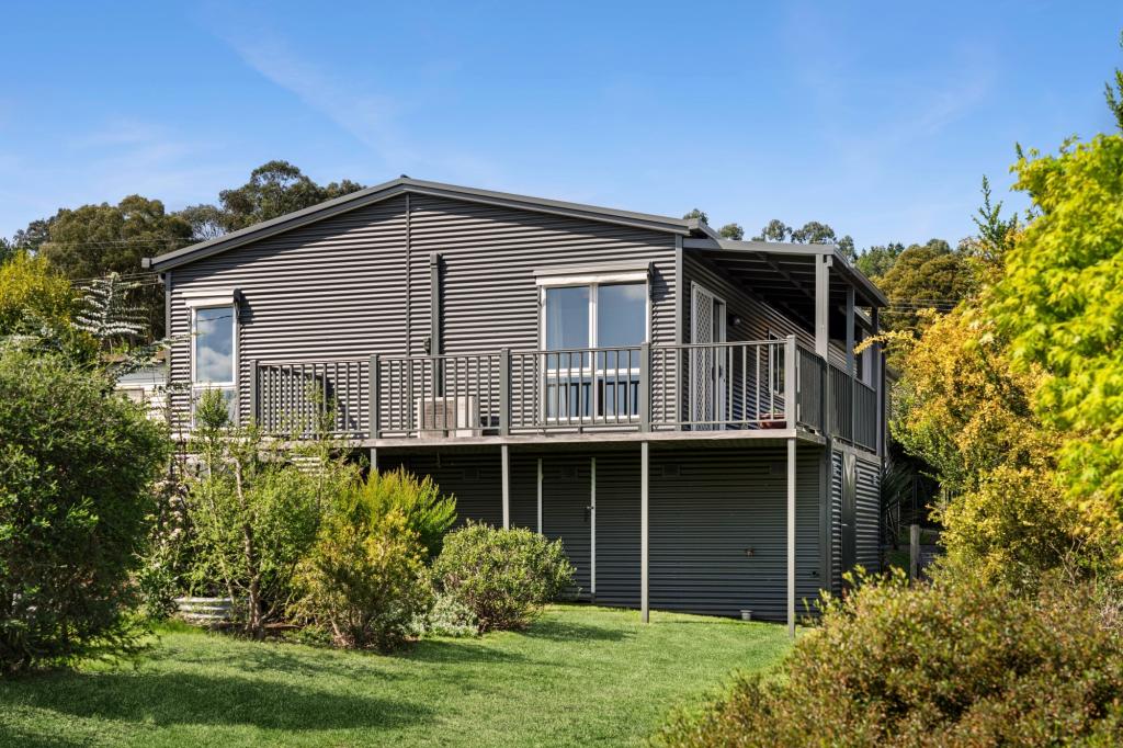 32 Rogers St, Creswick, VIC 3363