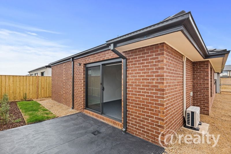 77 COSMOPOLITAN DR, WYNDHAM VALE, VIC 3024