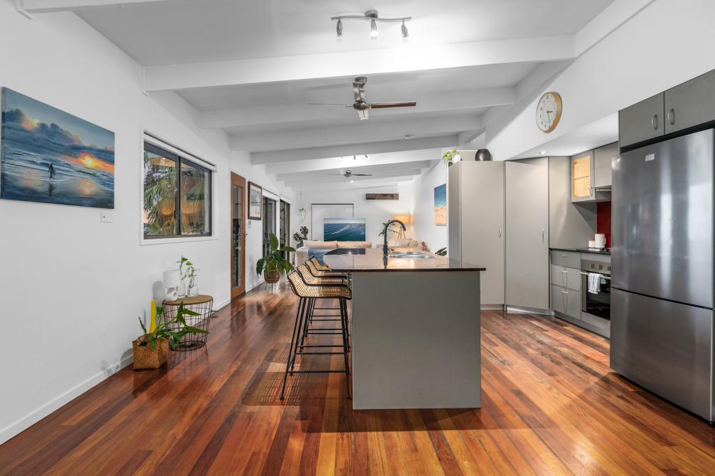 12 Radiata Ct, Elanora, QLD 4221