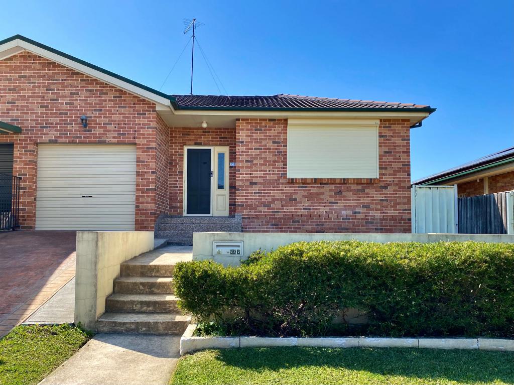 39b Lindeman Cres, Green Valley, NSW 2168