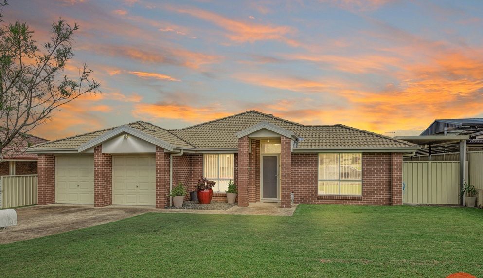 5 Rosemary St, Rutherford, NSW 2320