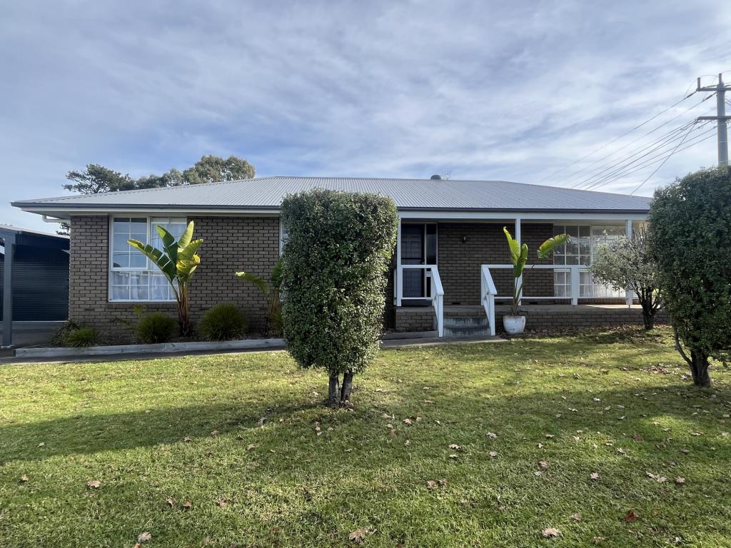 19 Tierney St, Wy Yung, VIC 3875