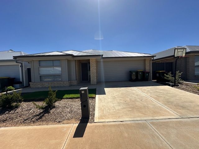 12 Kestral St, Munno Para, SA 5115