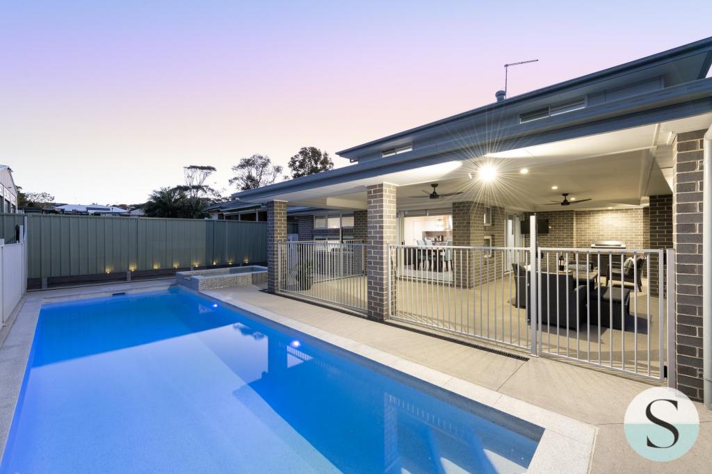 108 Macquarie Gr, Caves Beach, NSW 2281