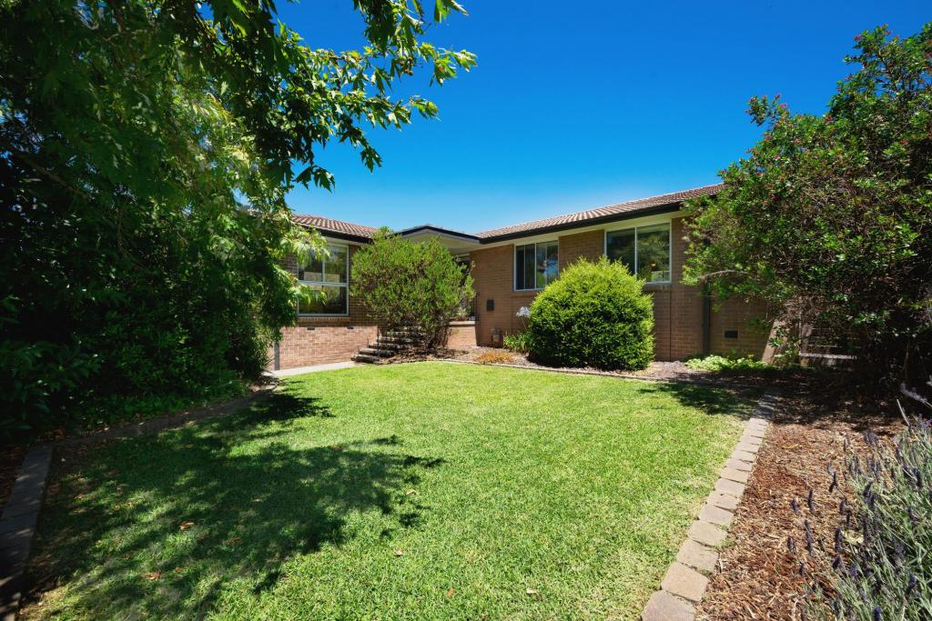57 Kalgoorlie Cres, Fisher, ACT 2611