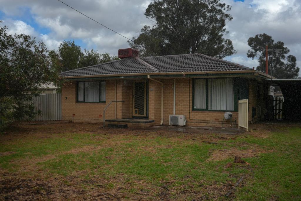 32 Tomah Rd, Armadale, WA 6112