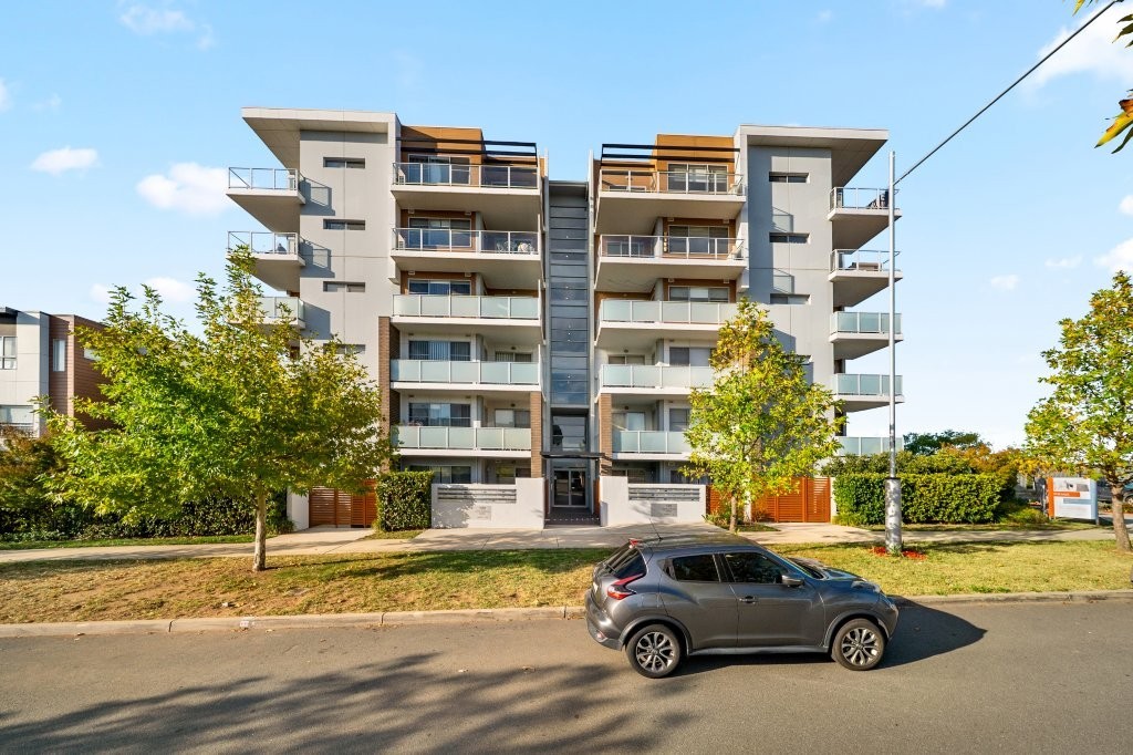 27/120 John Gorton Dr, Coombs, ACT 2611