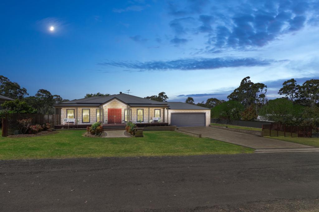 38 Truro St, Ellalong, NSW 2325