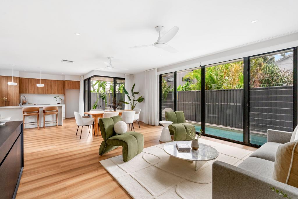 2/124 Sunshine Pde, Miami, QLD 4220