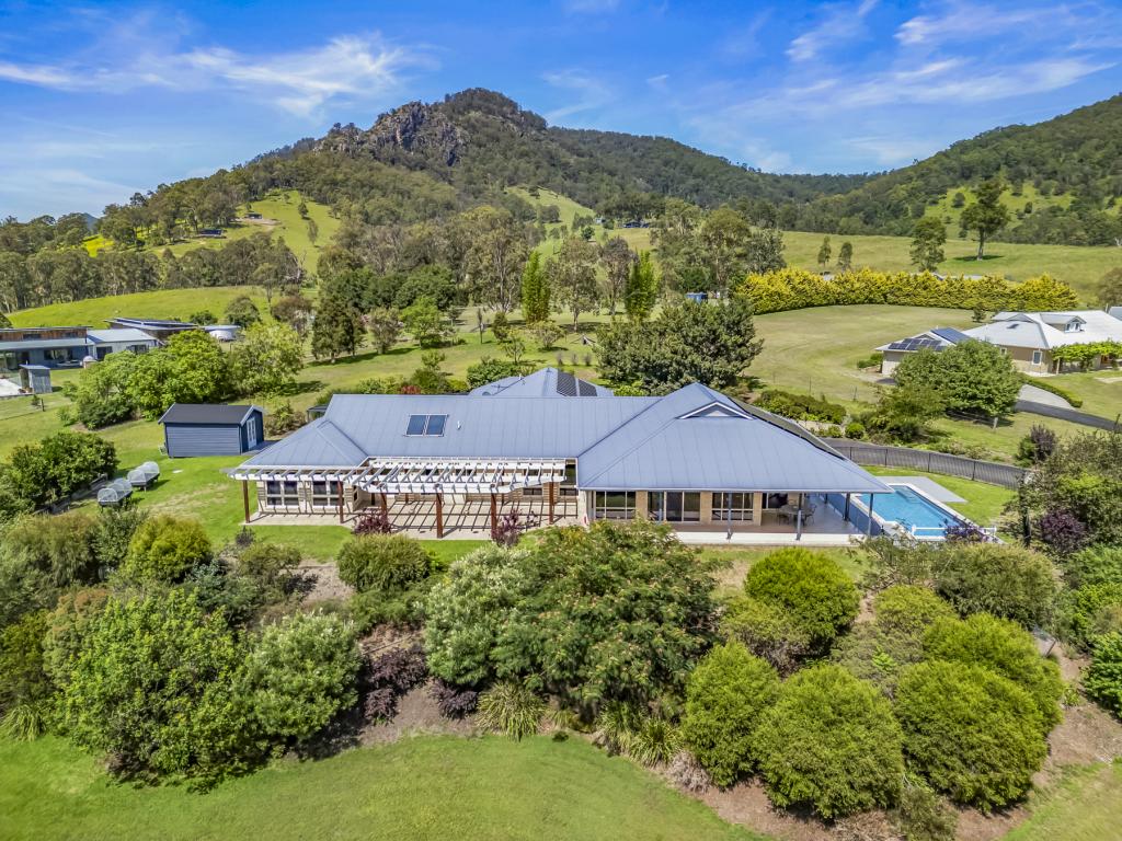 19 Neotsfield Ave, Gloucester, NSW 2422