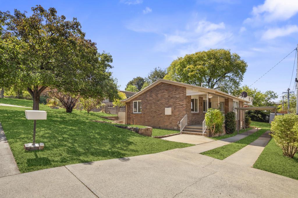 52 Earle St, Lyneham, ACT 2602