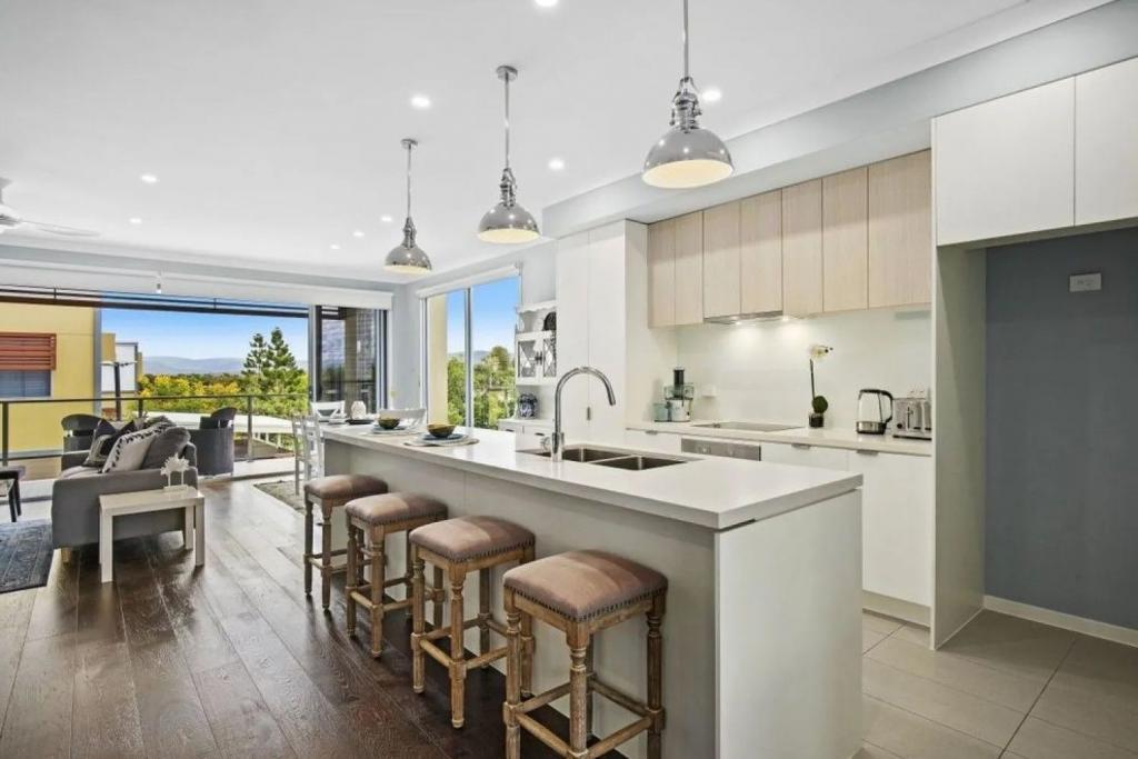 74/1 Grande Ave, Carrara, QLD 4211