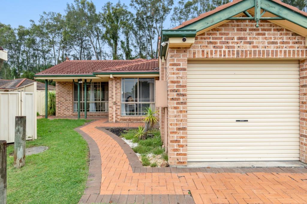 8a Macintyre St, Bateau Bay, NSW 2261