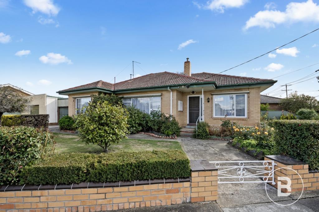 1 Cambridge St, Wendouree, VIC 3355