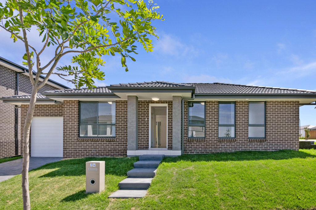 24 Connemara St, Box Hill, NSW 2765