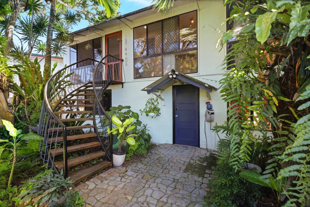 16 Mazlin St, Edge Hill, QLD 4870