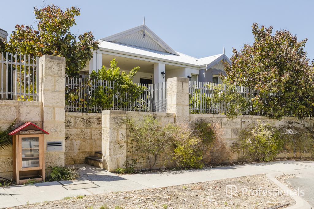 44 Beachside Pde, Yanchep, WA 6035