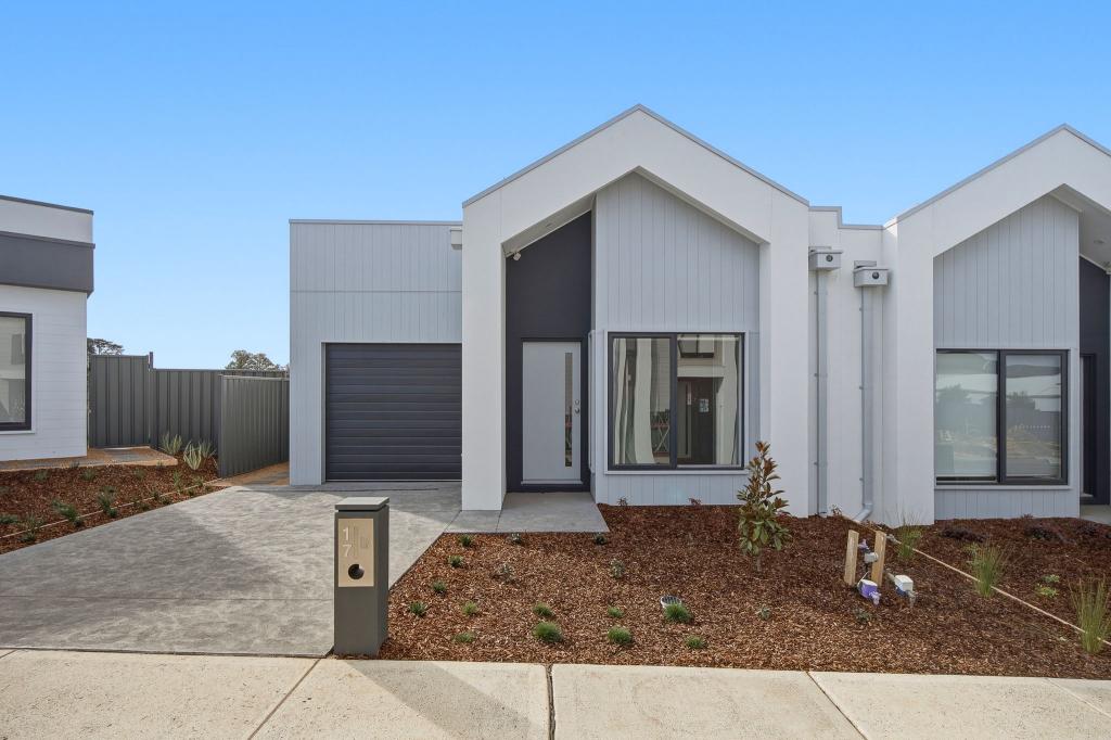 17 Torchlight Way, Berwick, VIC 3806