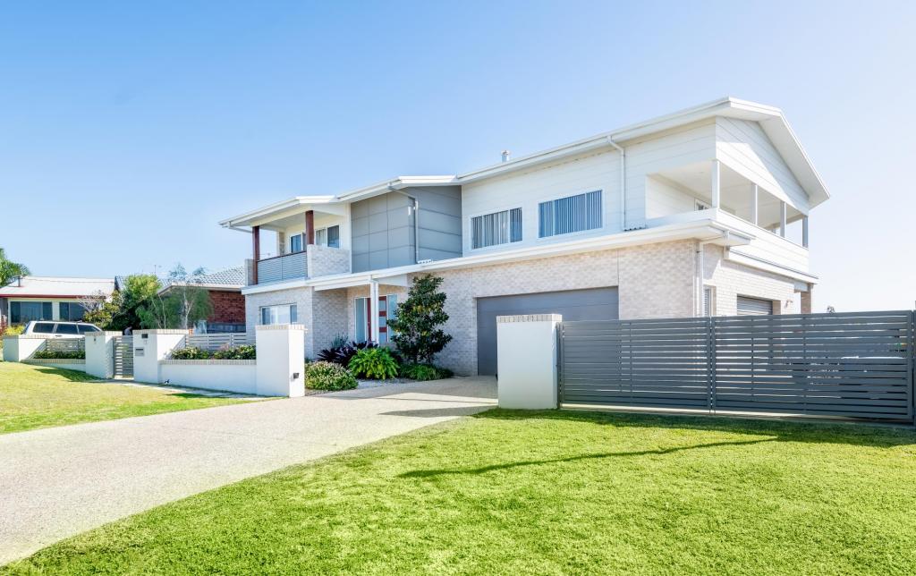 13 Ocean View Rd, Arrawarra Headland, NSW 2456