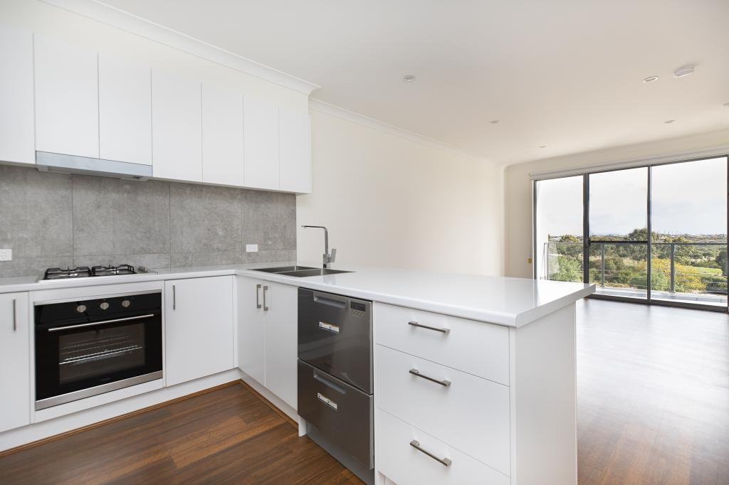 204/1 SERAFINO DR, NOARLUNGA DOWNS, SA 5168