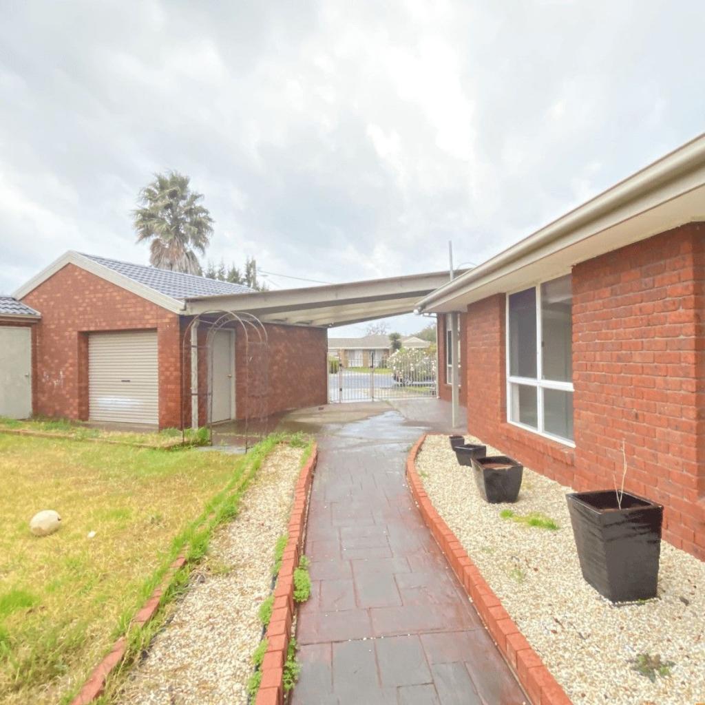 1 THISTLE CL, HOPPERS CROSSING, VIC 3029