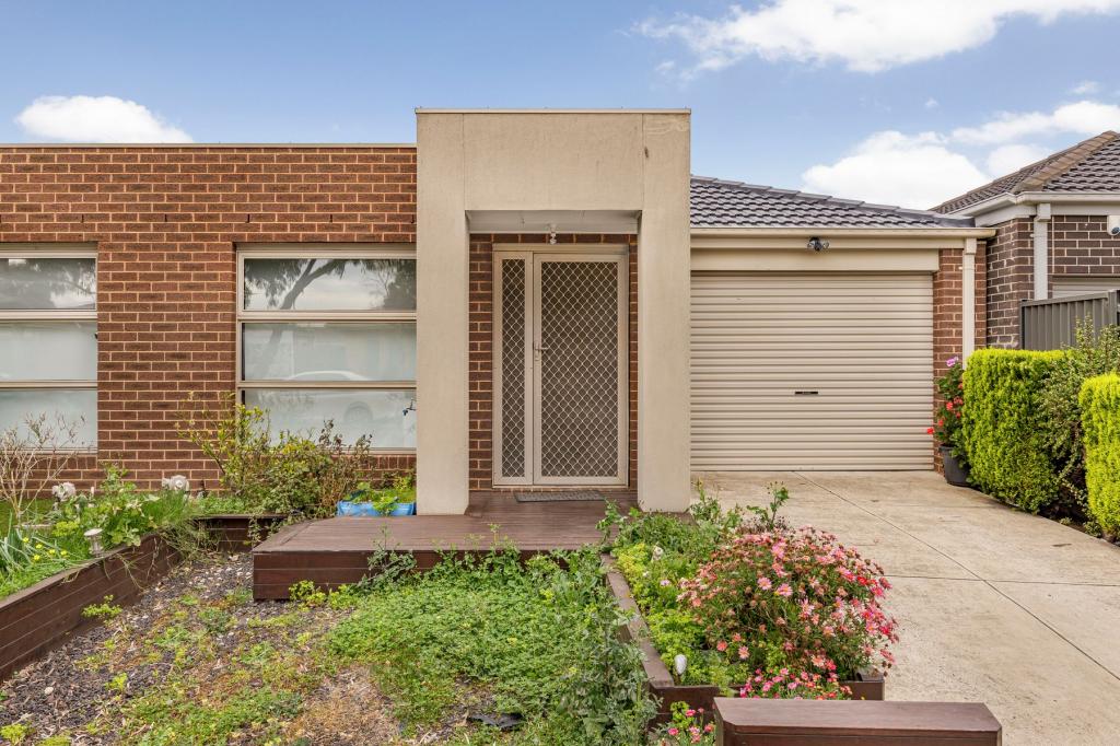 2/16 Orlando Dr, Truganina, VIC 3029