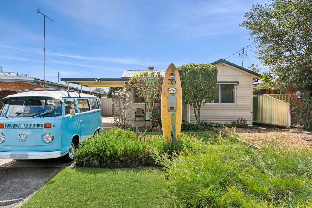 35 Watkin Ave, Woy Woy, NSW 2256