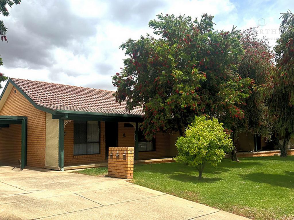 1/2 Swan St, Ashmont, NSW 2650