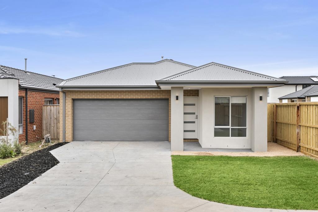 19 Lance Tce, Cranbourne East, VIC 3977