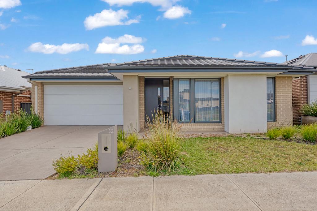 52 Yaralla Cct, Clyde, VIC 3978